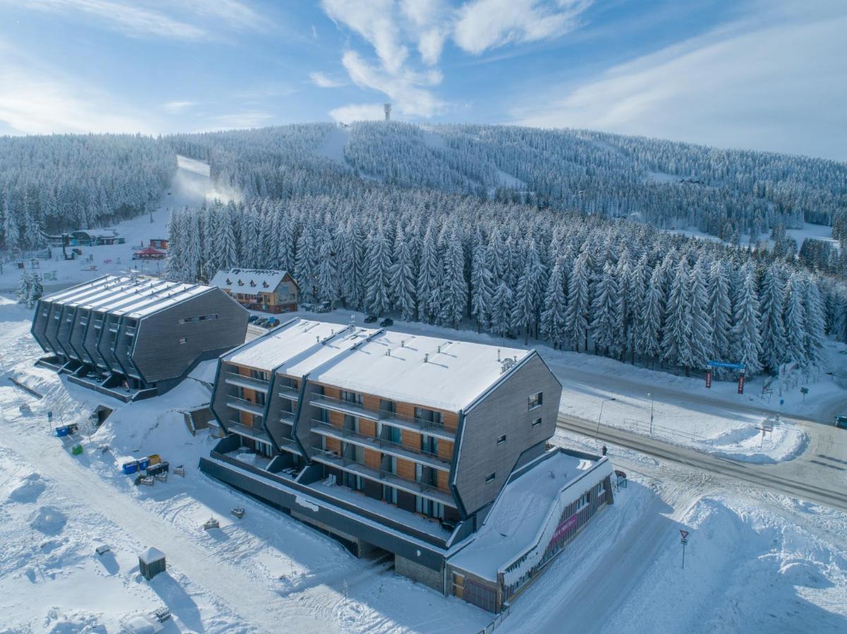 Mountain Apartments Klinovec Hexagon Loučná pod Klínovcem Buitenkant foto
