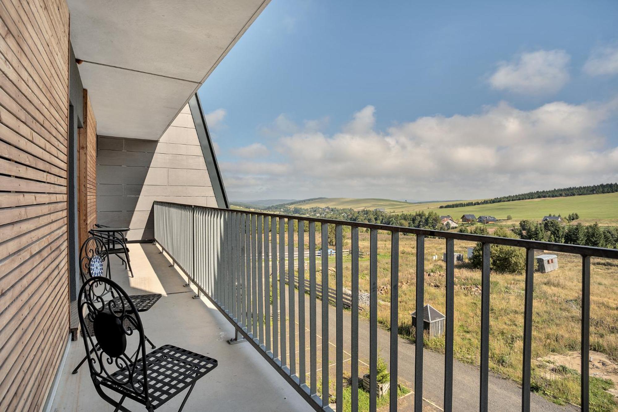 Mountain Apartments Klinovec Hexagon Loučná pod Klínovcem Buitenkant foto